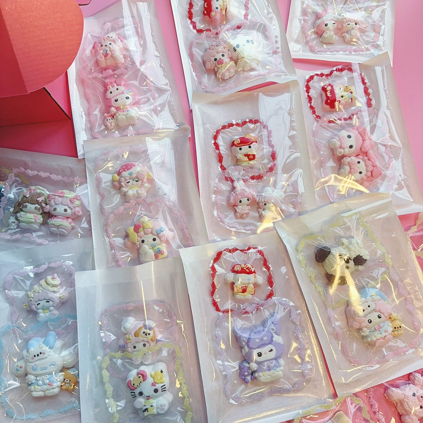 Mystery bags! 2 Squishy included