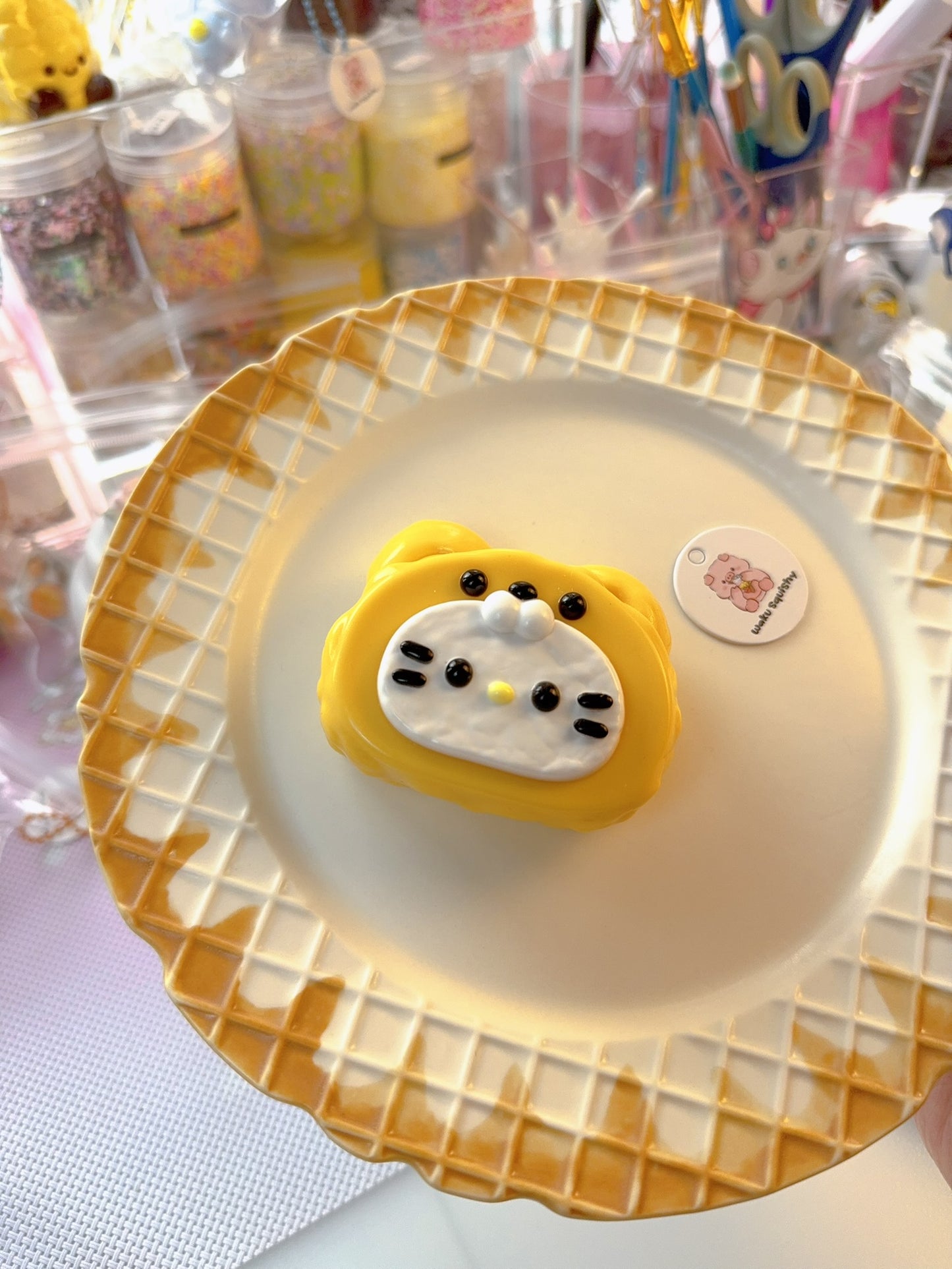 Hello Kitty Cake Squishy