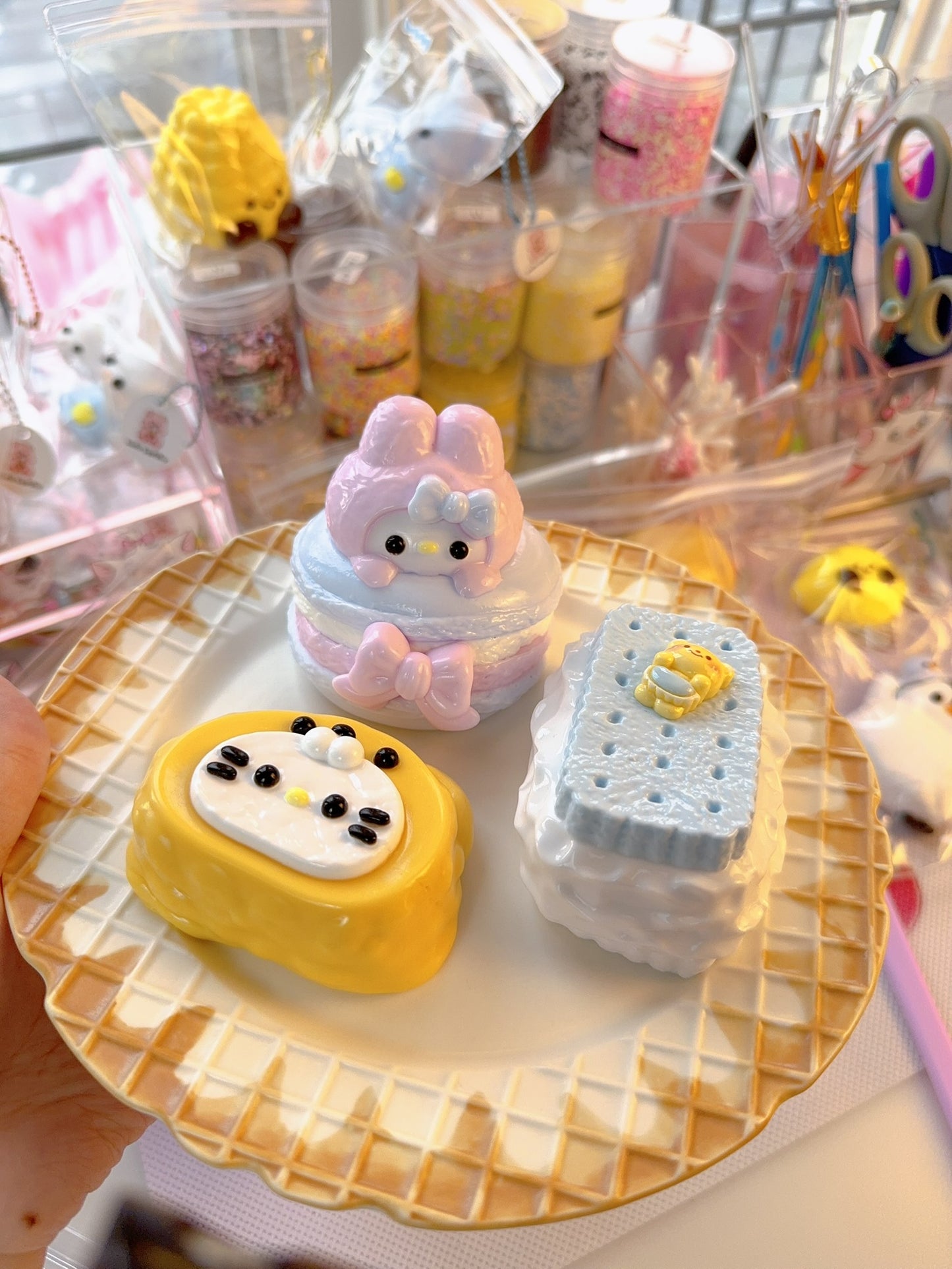 Hello Kitty Cake Squishy